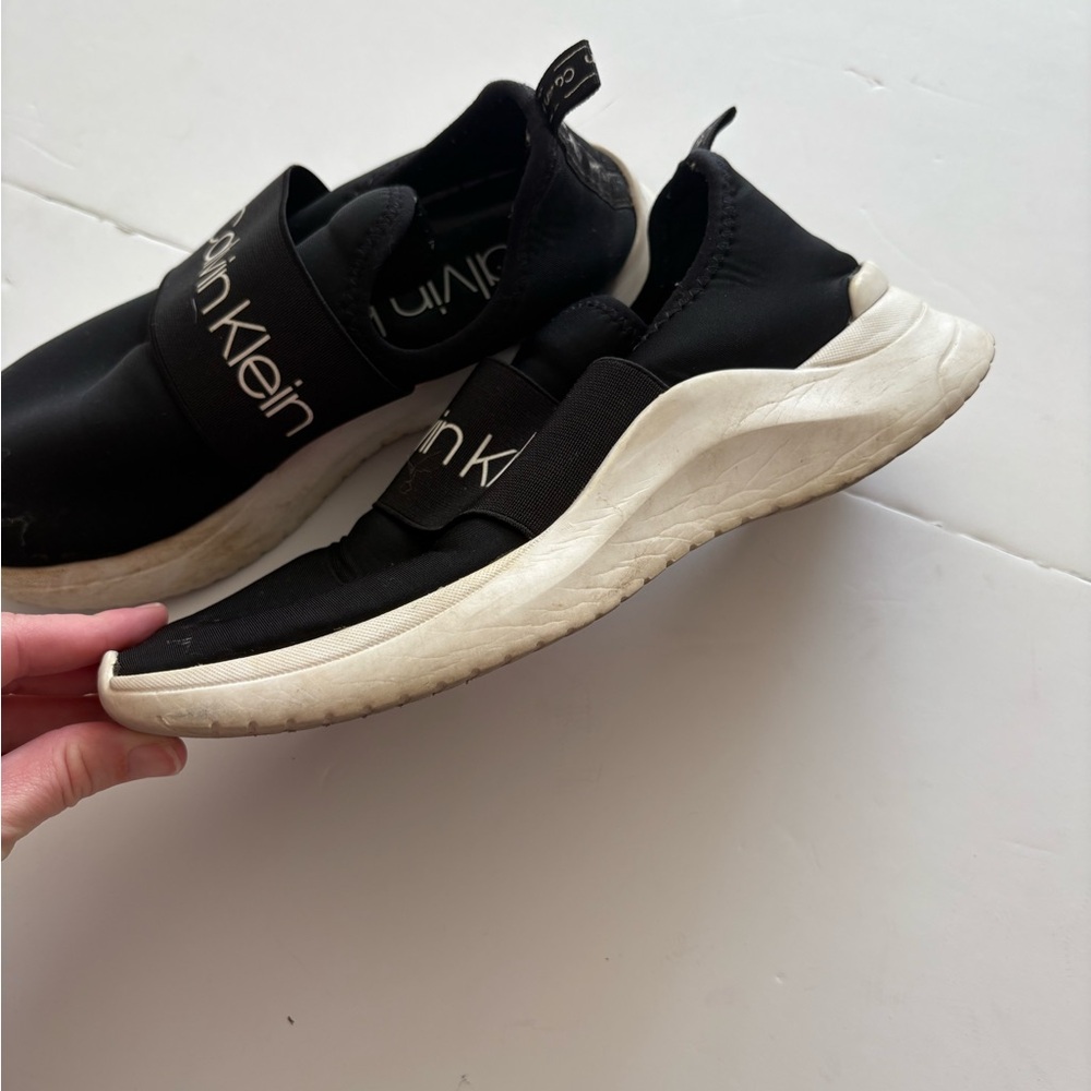 Calvin Klein Uzza Black Slip-On Sneakers 6.5 - Picture 3 of 7